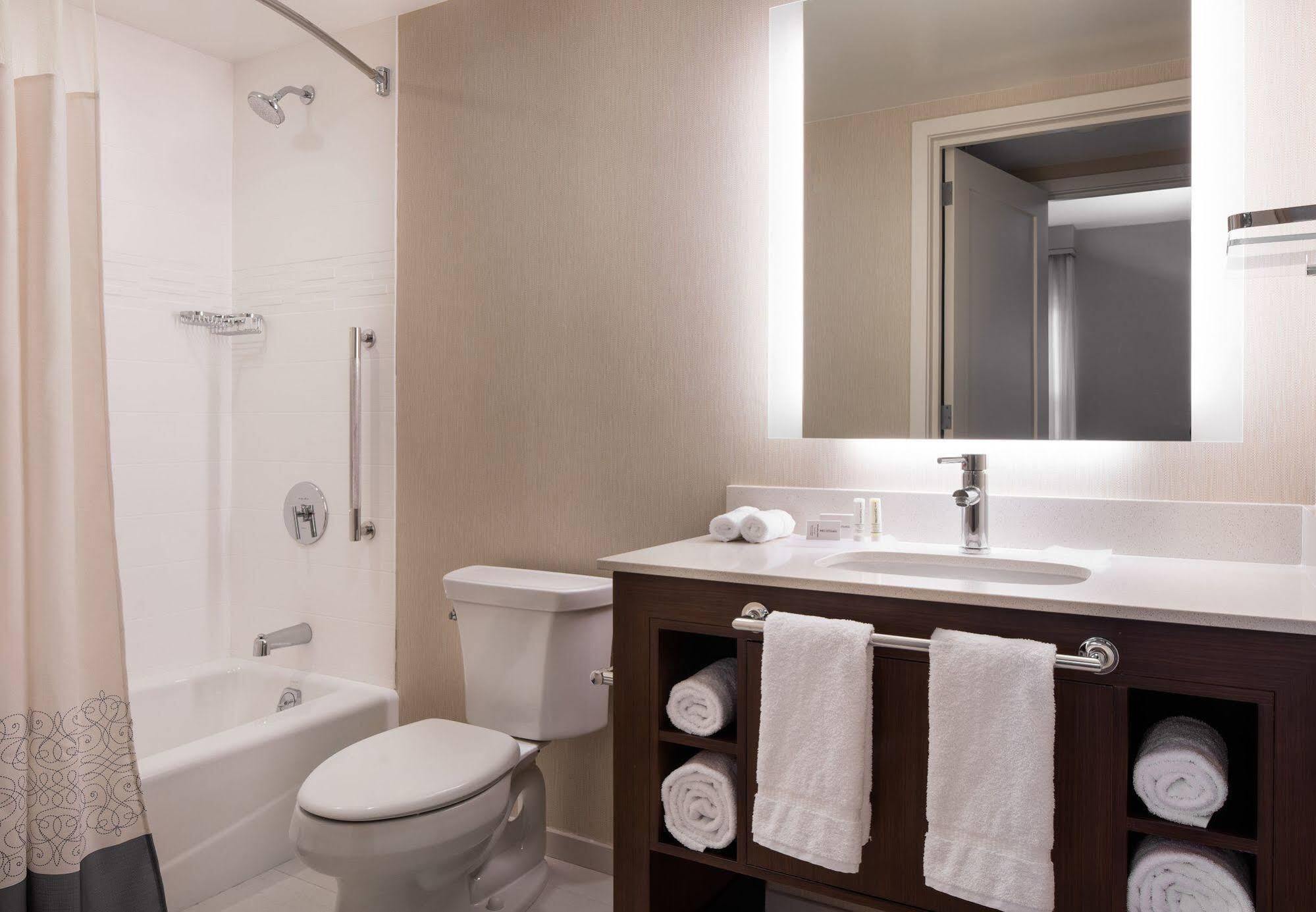 Residence Inn By Marriott Santa Barbara Goleta Esterno foto